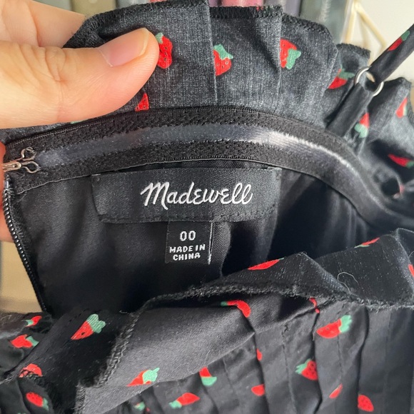 Madewell Strawberry Mini Dress (00) - Picture 3 of 4
